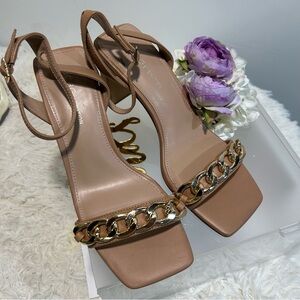 BCBGeneration Women's Finda  Strappy Block Heel Chain Sandals Sz 7.5